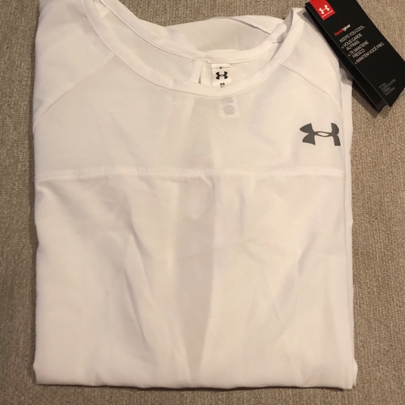 Women's Under Armour Top - Picture 2 of 6